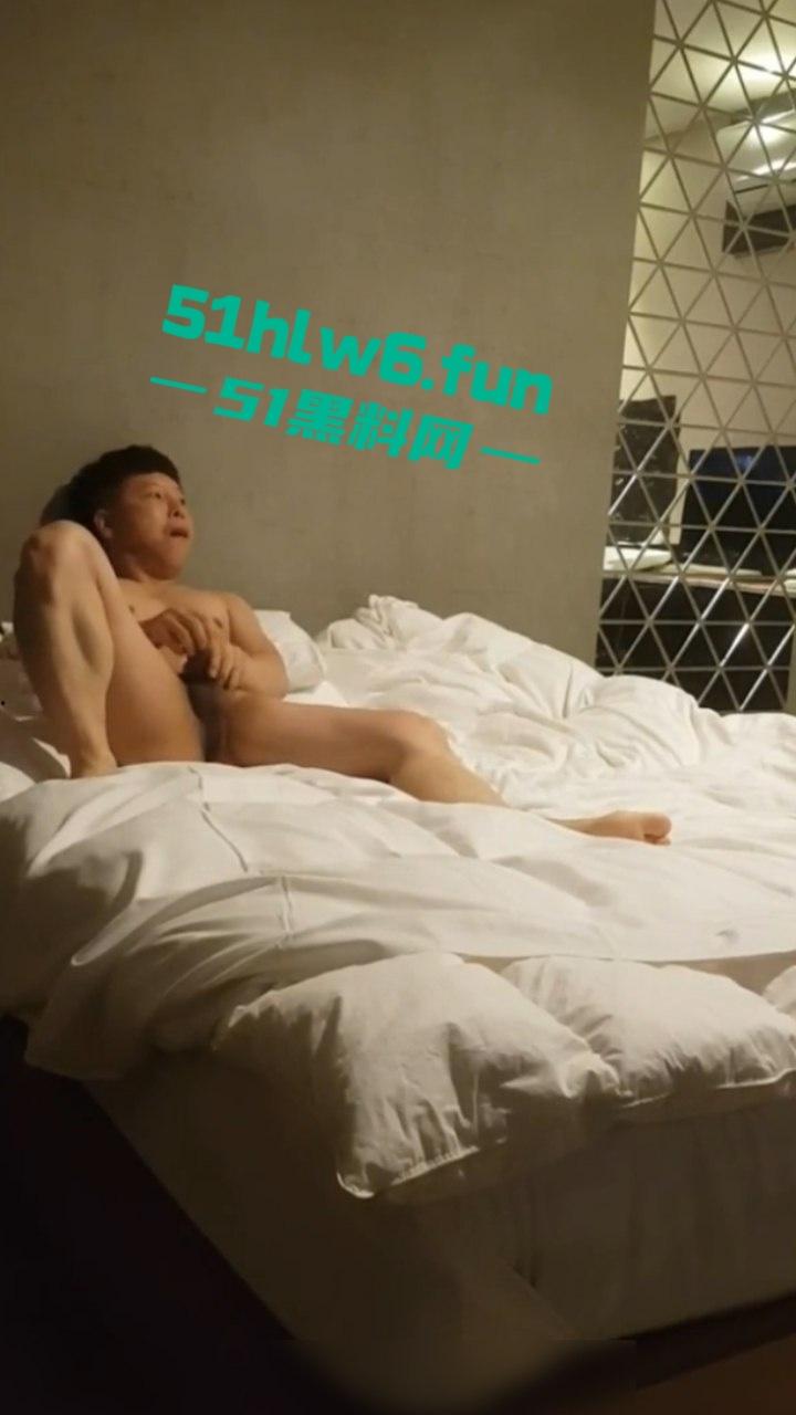 韩国约炮大神【韩国风流爸爸】老牛吃嫩草专业户,最新约炮极品身材大学生后入爆操淫叫不断。-9