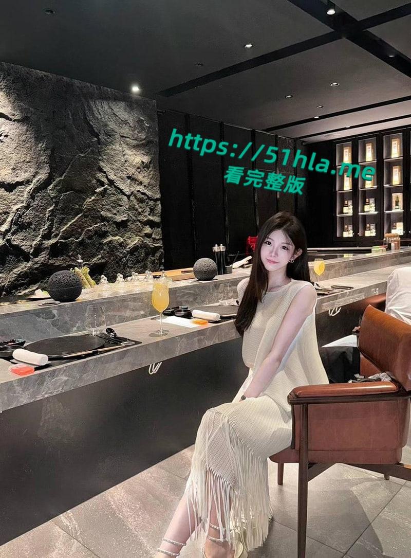 顶级名媛【黄丽娜】性爱视频黑丝渔网套装,包裹曼妙肉体花式体位做爱上演动作大片!-7