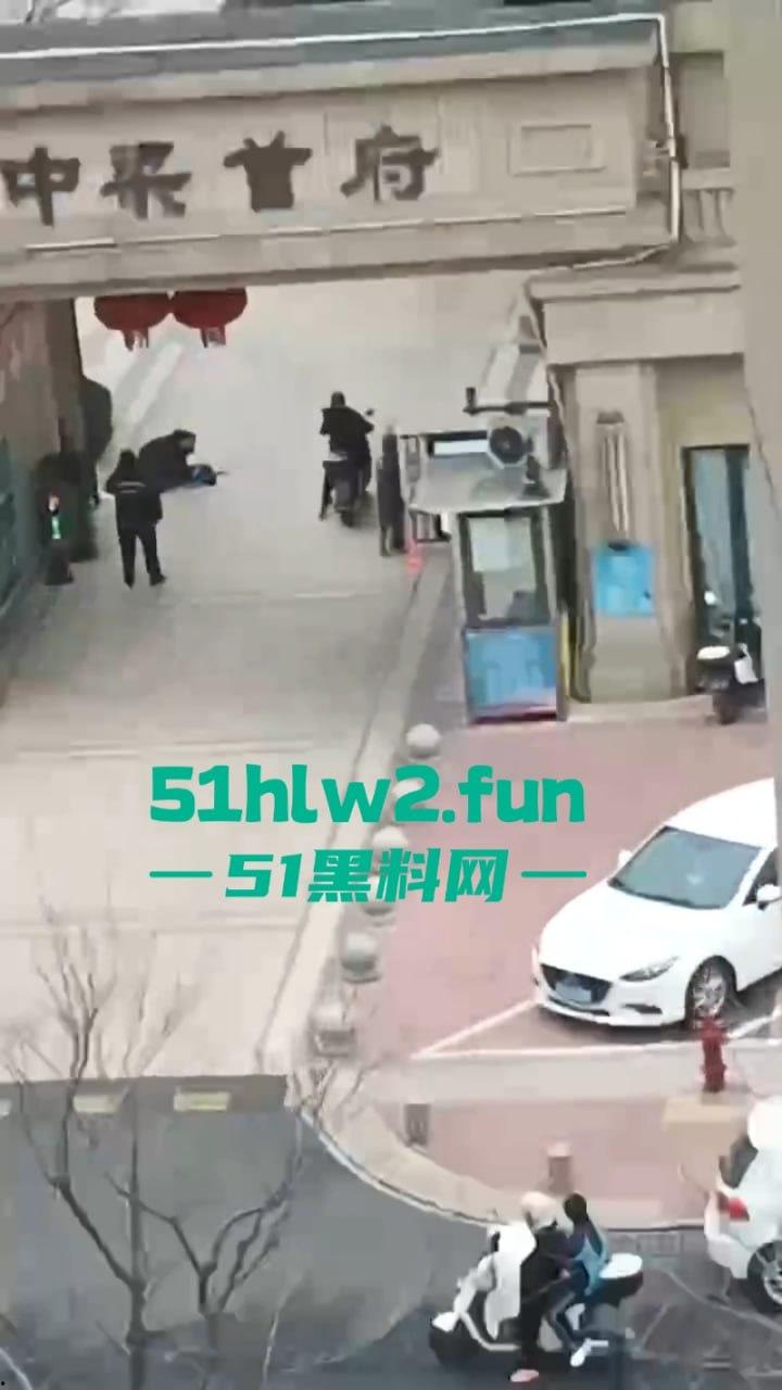 温州中梁首府一初中女生崩溃跳楼,压倒她的最后一根稻草居然是寒假作业??-2