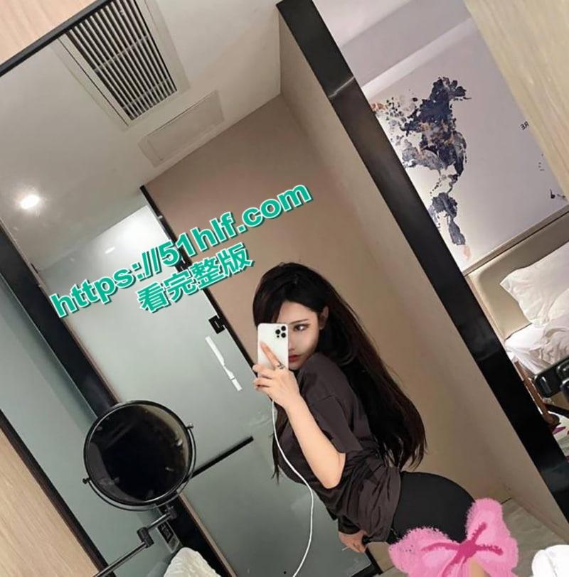 抖音55W粉丝网红【DJMILK】3p性爱视频流出,美乳蜜桃臀身材曼妙上下两洞齐开场面极其震撼!-2