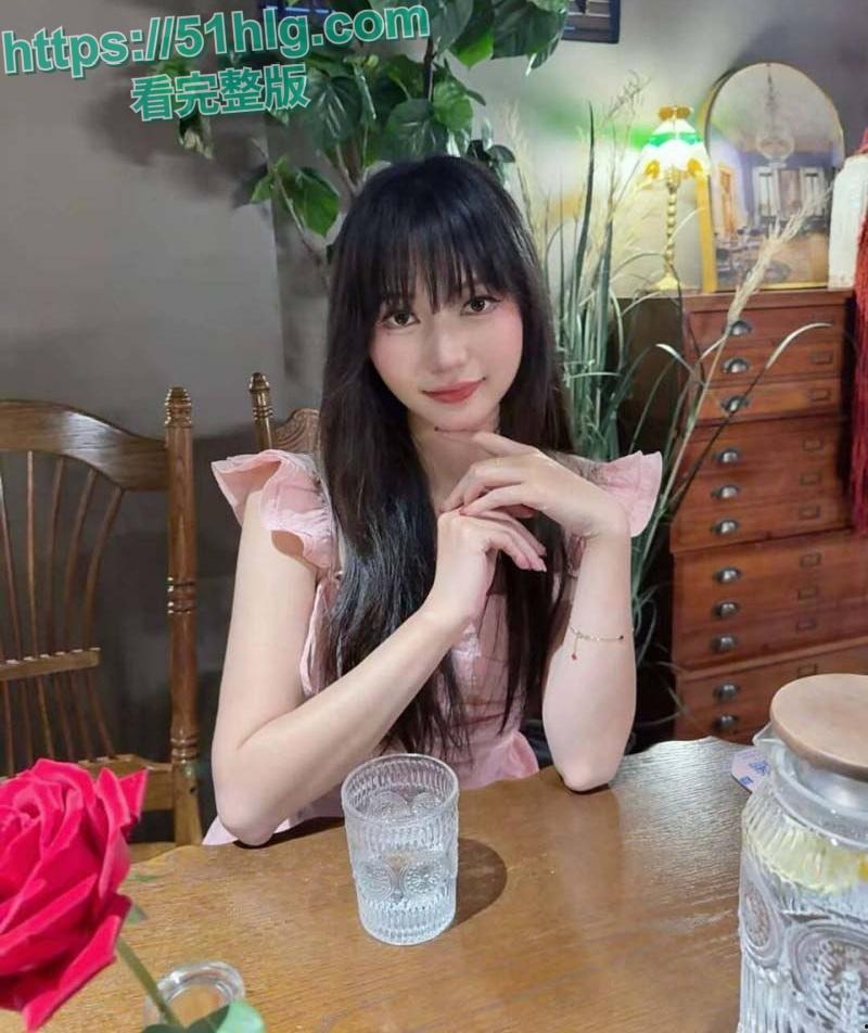 【陕西】极品学生妹【胡芸】被金主肆意调教 拍打阴蒂淫语羞辱 后入虐臀啪啪声直冲云霄-2