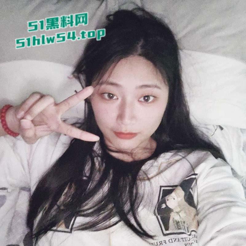 瓜友投稿曝光自己反差女友,喜欢镜前看自己被操,淫荡模样 母狗属性简直拉满!-3