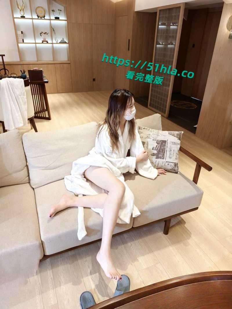 家有娇妻【12】娇妻的日常新作，故意让老婆喝多，然后强奸睡她旁边的好闺蜜！-3