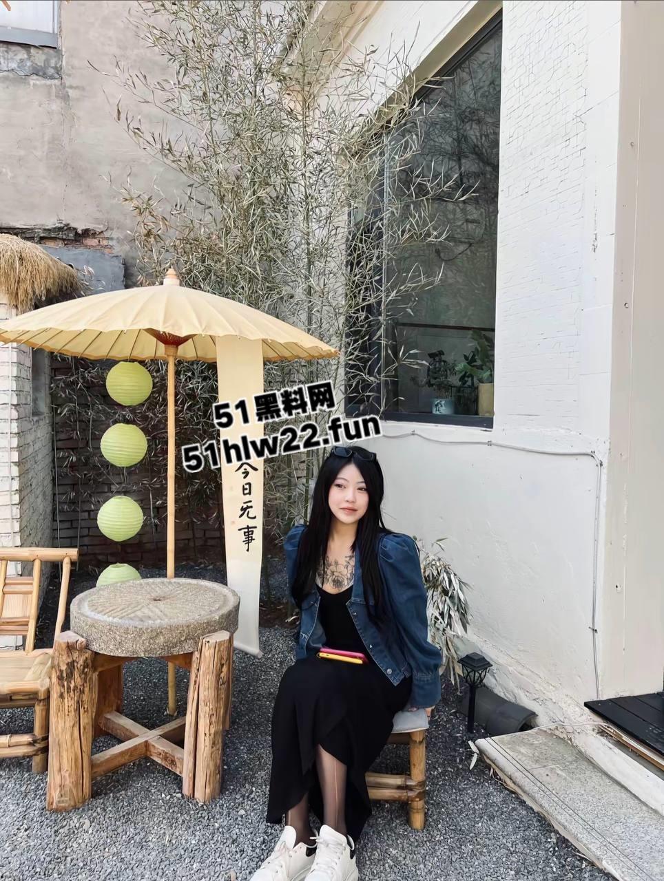 山东寿光高颜值气质名媛【陈雅鑫】和富二代男友性爱视频泄密流出,豪乳嫩逼全露操得浪叫连连太下流。-6