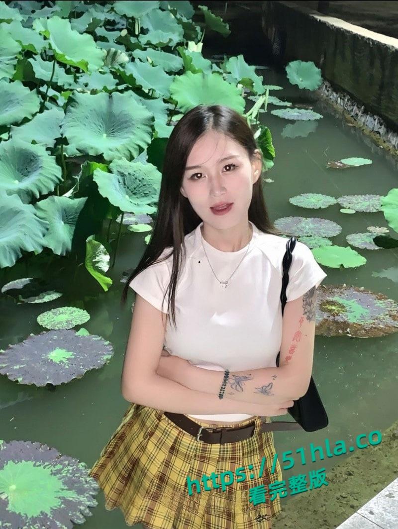 陕西西安极品舞蹈生惨遭分手后被渣男曝光，私拍深喉口爆一字马样样精通，完美露脸淫骚至极！-4