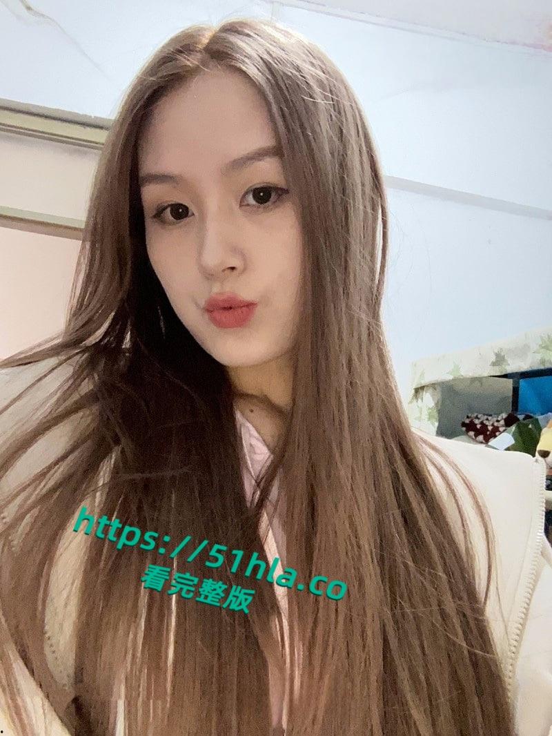 陕西西安极品舞蹈生惨遭分手后被渣男曝光，私拍深喉口爆一字马样样精通，完美露脸淫骚至极！-6