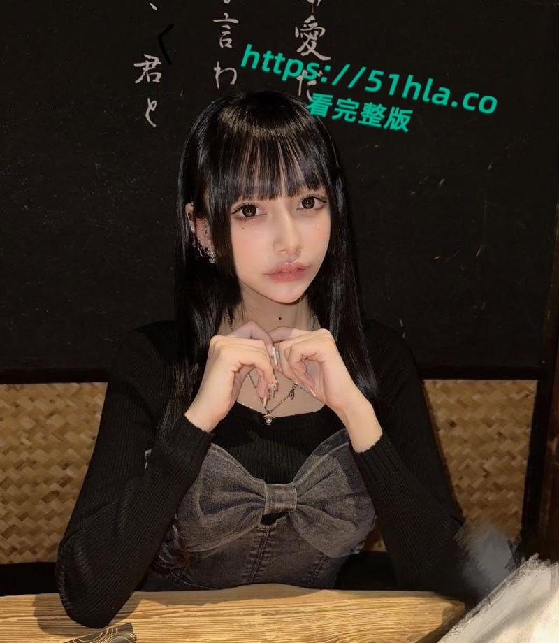 日本高颜值小网美露脸性爱视频,极品身材一览无余,大奶抽插中猛烈晃动淫叫震天!-2