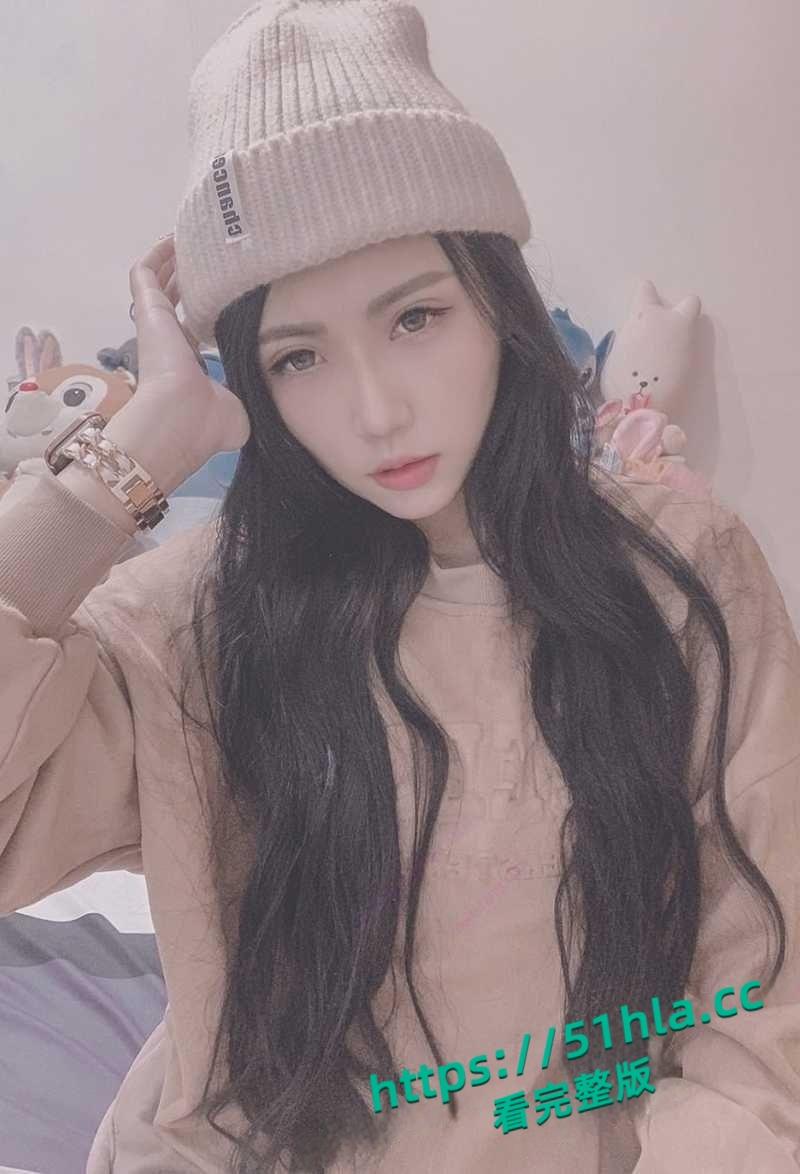 高颜值反差妹网调视频曝光,脱光JK制服露奶抠穴,头套蕾丝内裤骚气放尿,满口淫话邀请主人免费操!-2