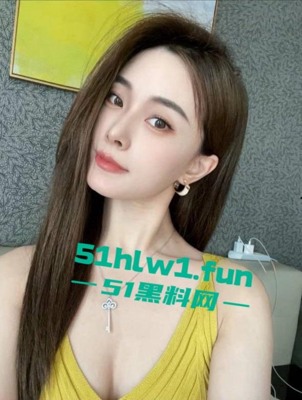 南通崇川区尊龙KTV3000包夜的超高颜值御姐陪酒女你们认为这钱花得值吗？-3