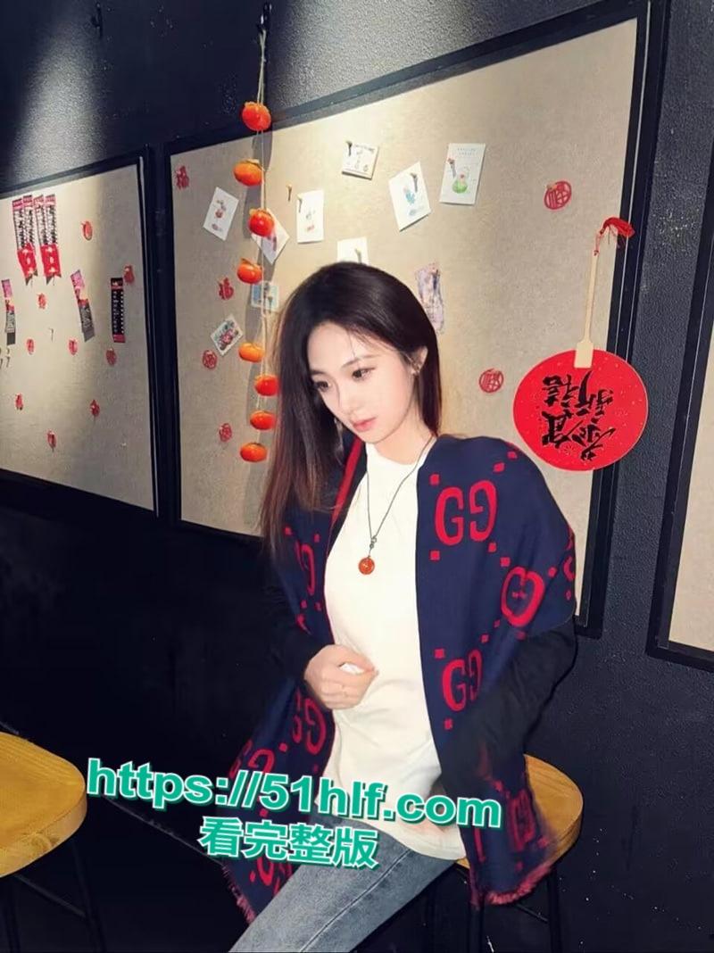 南宁师范大三学姐【许嘉阳】与炮友性爱视频流出,香嫩软舌灵活口交被正面无套狂怼,眼泪都操出来了!-4