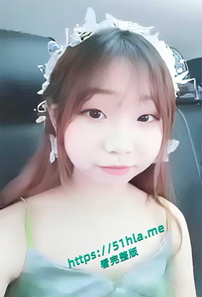 极品萝莉黄播【马雨琪】最新户外露出直播，全裸登山揉奶抠穴，路边假屌自慰嘴穴齐开，小小年纪竟能如此风骚！-2