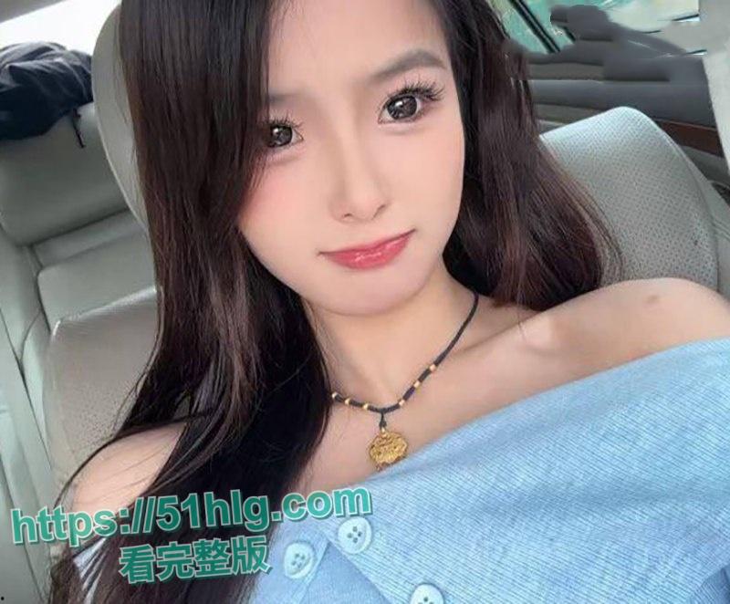 【湖南】18岁高颜值嫩妹【徐七七】被金主包养视频流出 人瘦奶大 粉红嫩穴 主动骑乘金主大屌 无套内射 激情四射-5