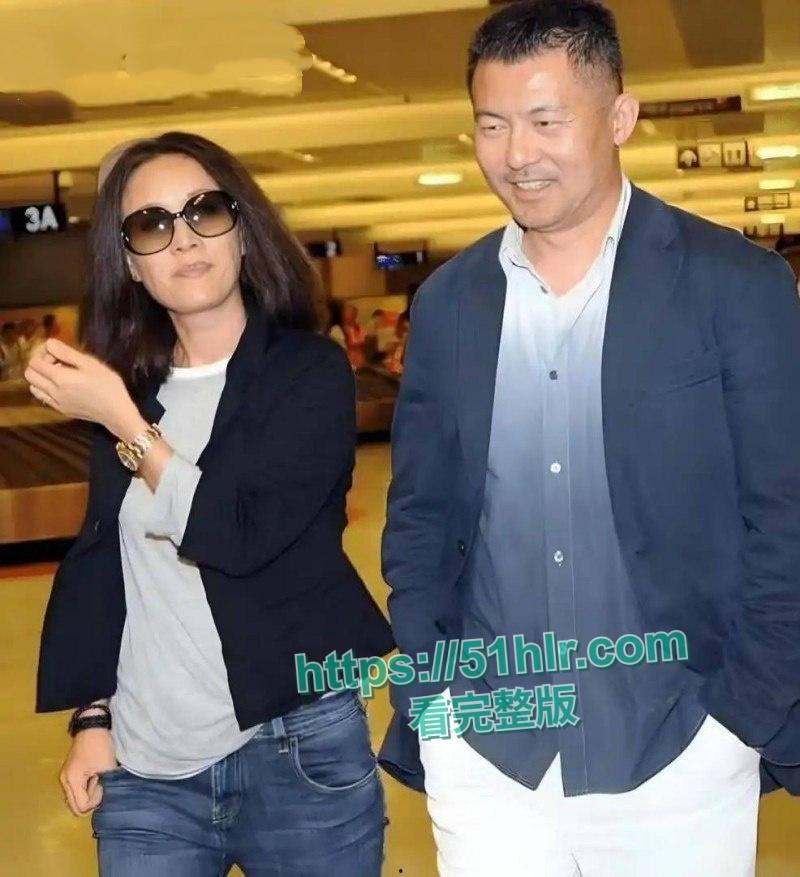 天后歌手【那英】婚姻风雨飘摇!丈夫【孟桐】千金包下会所,美女激战视频外流,年老心不老大屌直插美女骚穴-11