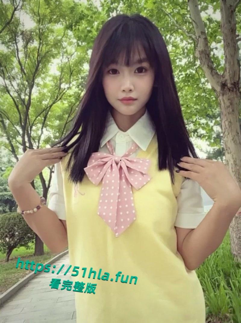 真实迷奸,白嫩学生妹醉酒被带到酒店强制深喉扇嘴巴爆操,无套内射后犹如垃圾般被丢弃一旁!-3