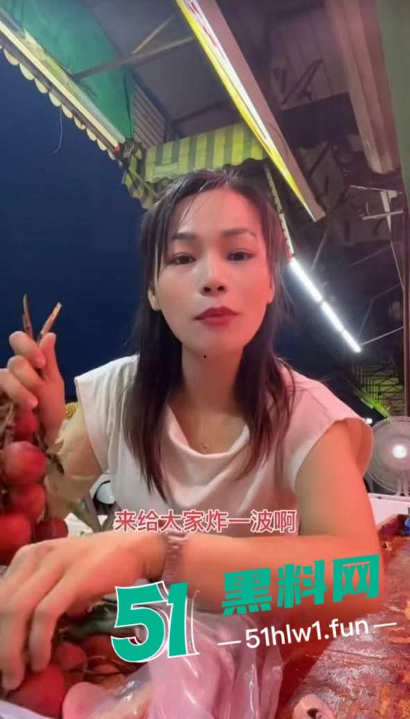 潮州新溪【淑武水果店】事件完整版,94年人妻出轨隔壁猪肉铺04年小伙,偷情野战被当场捉奸,竟开车顶撞亲夫。-4