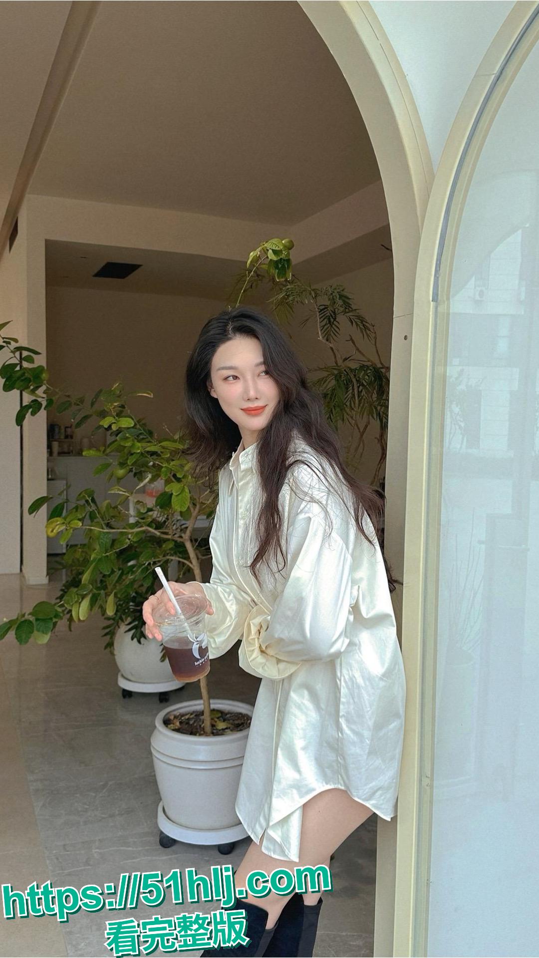 电影《正义回廊》妃妃饰演者 孙禾颐 下海付费视频,脸逼同框道具自慰 表情诱惑娇喘诱人 淫骚姿态难以抵挡!-6