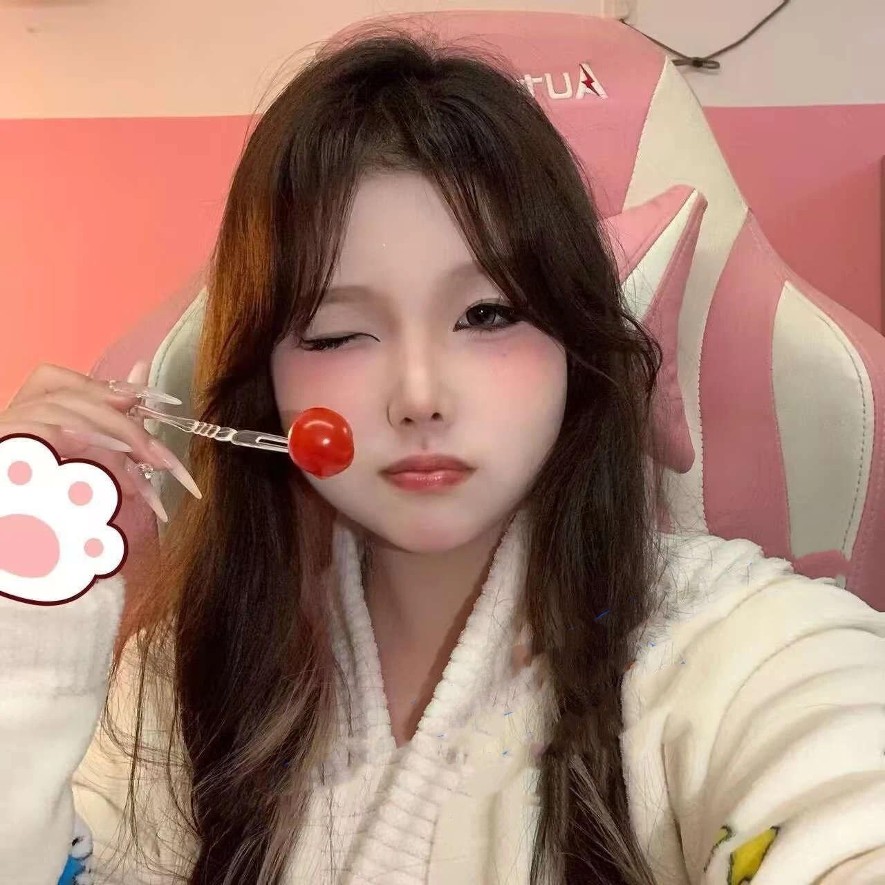 湖北大学生梁玉莉被金主包养调教视频流出 乖巧懵懂 巨乳肥臀 淫水超多 被金主肆意爆操 反差婊魅力实足-3