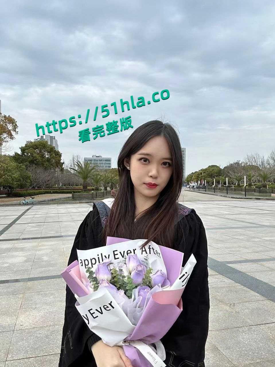 上海第二工业大学【张嘉懿】露脸私密视频流出，自慰做爱全记录，分手后渣男曝光母狗调教！-2