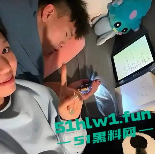 广西籍CBA球员【张兴亮】被禁赛,把女友装行李箱带进宿舍通宵学习,真是爱学习的好孩子。-11