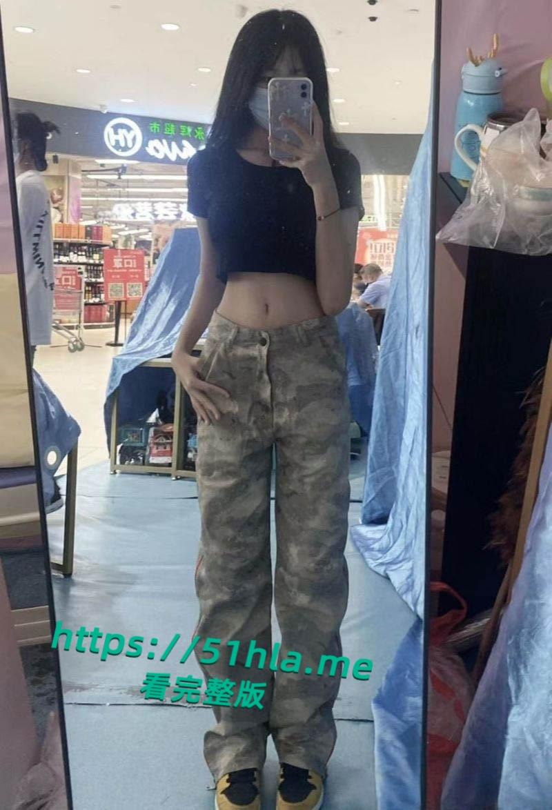 约炮大神调教四川绵阳【刘新欣】车内边聊边抠穴，从口交到骑乘位高潮迭起液体四溅！-4