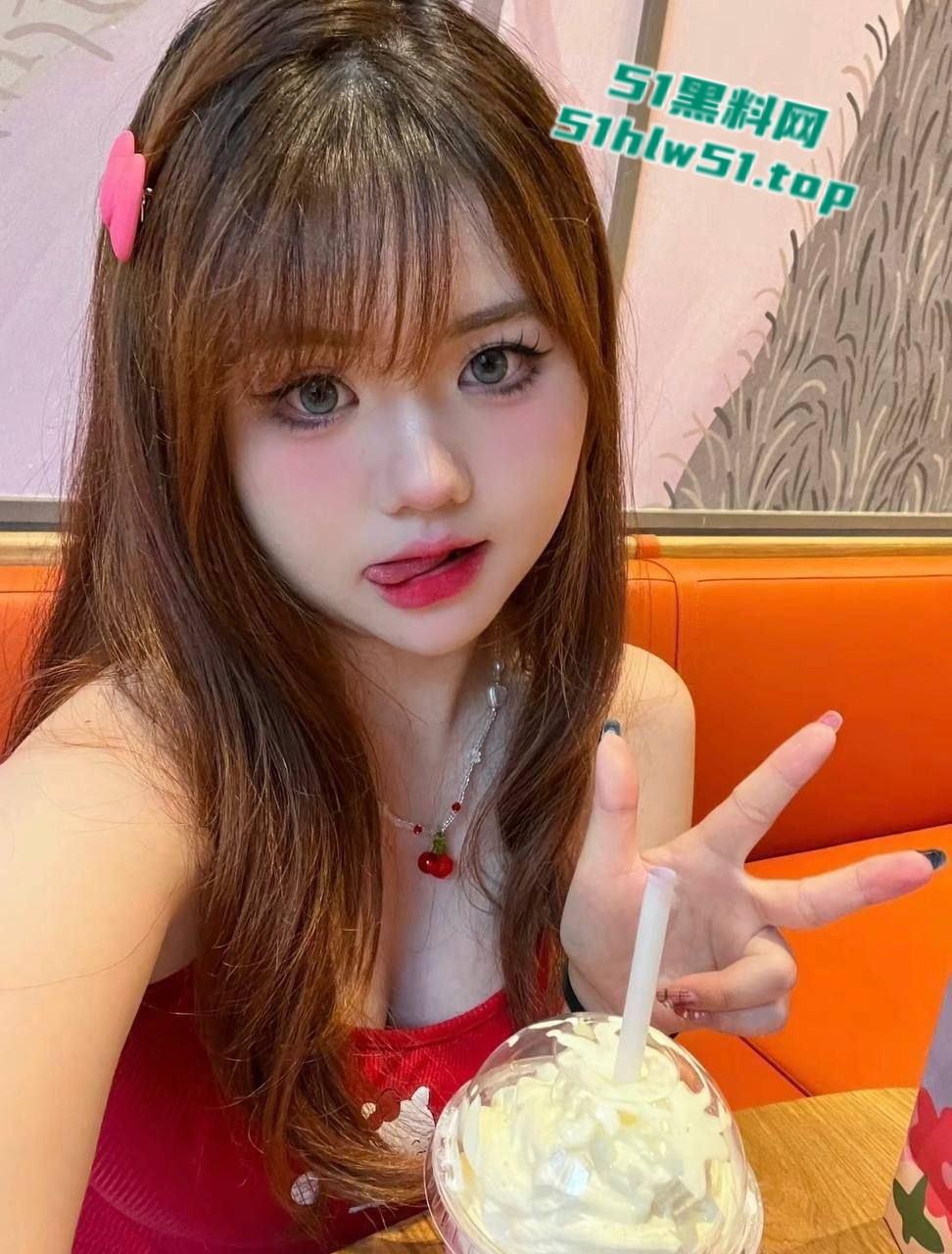 瓜友投稿杭州【李淑研】积目聊到的性感炮友,身材娇小丰满性欲极强 大奶臀翘已把瓜友榨干!-1