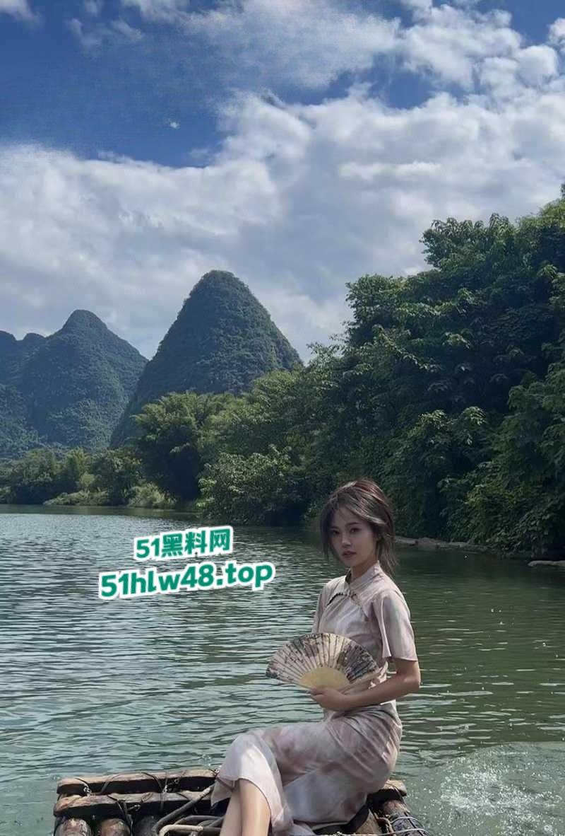 北京三里屯集美骚鸡,抖音快手女神【杨得意】和黑人约会被曝光证实,承认当外围女视频内操的淫叫连连。-1