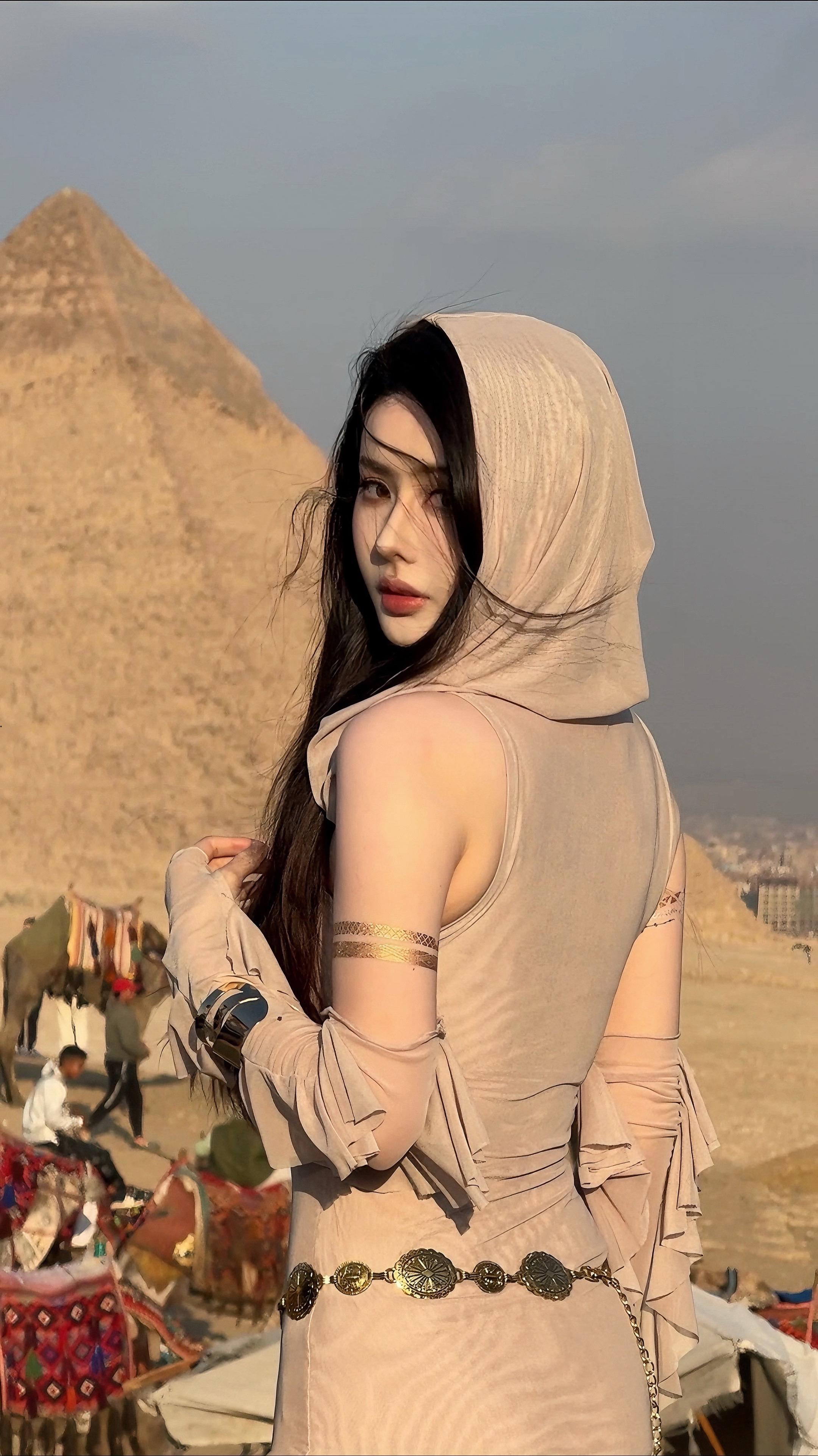 惊天大瓜！网红韦雪整容改命，设局秦奋索 9 亿分手费，如今遭前夫现任联手背刺-2