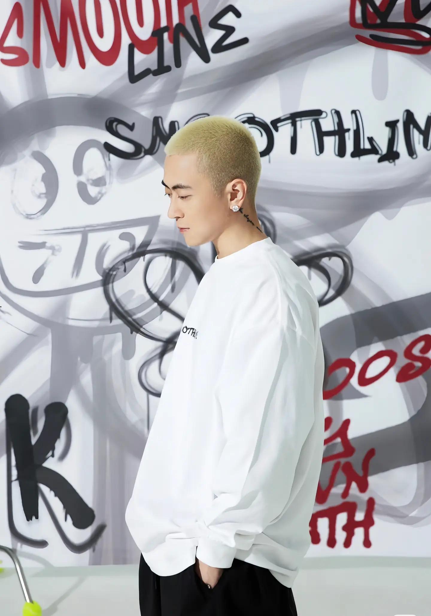 惊天大瓜！网红韦雪整容改命，设局秦奋索 9 亿分手费，如今遭前夫现任联手背刺-7