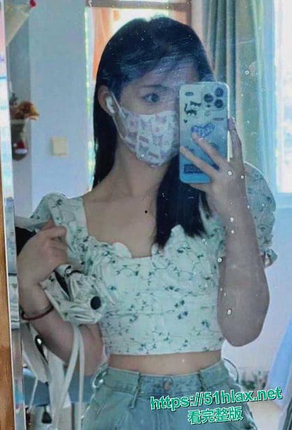 超高颜值校花颖宝被男友调教私拍泄露 可御姐可萝莉校花化身母狗 让人欲罢不能-10