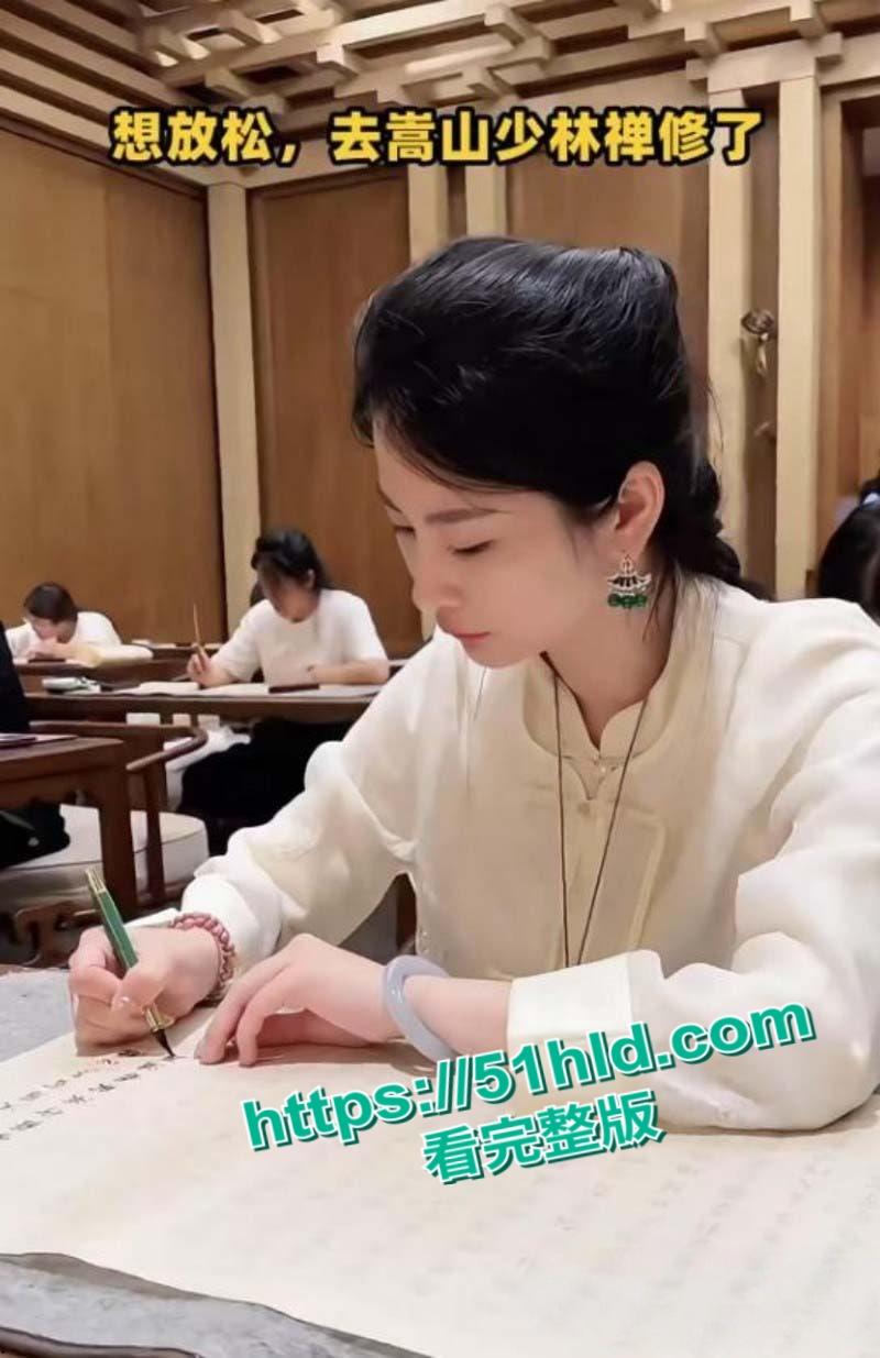 少林寺方丈【释永信】再起风波,抖音网红【韩允格】曝光少林寺禅修细节,多名妙龄女神凌晨4点到释永信房间开光!-7