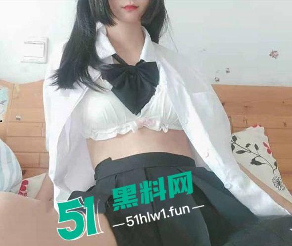 杭州商贸旅游学院双马尾小萝莉【周文娜】自拍骚照自慰视频流出,网络调教勾引金主大佬。-12