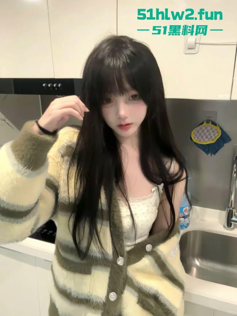 深圳高颜值舞蹈生【聂雨桐】外网公开求包养,嫌钱不到位拒不承认卖逼事实引发热议。-13