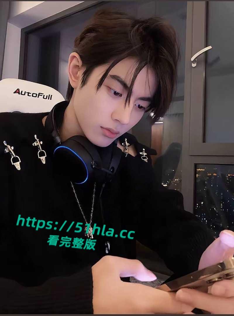 抖音网红【纪东杰】抛妻弃子多次出轨，聊天记录与性爱视频惨遭曝光，女主还嫌弃几分钟就结束了！-7