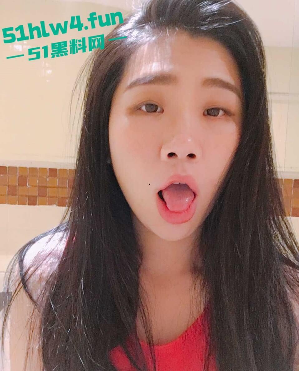 马来西亚巨乳人妻身材性感的气质白领,私下骚母狗一只背着老公和主管啪啪,不雅视图被流出。-11