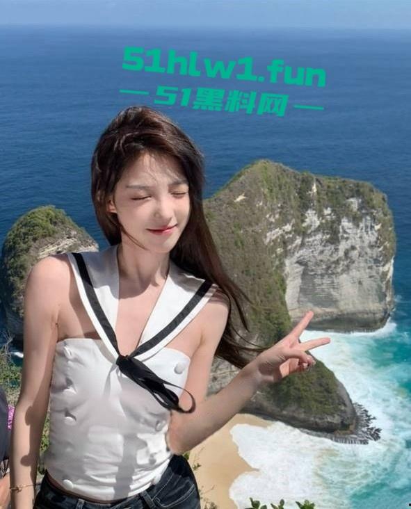 抖音500w粉丝女网红【妙卡】早期与网友裸聊舔屌约炮视频曝光原来女神也那么骚！-14