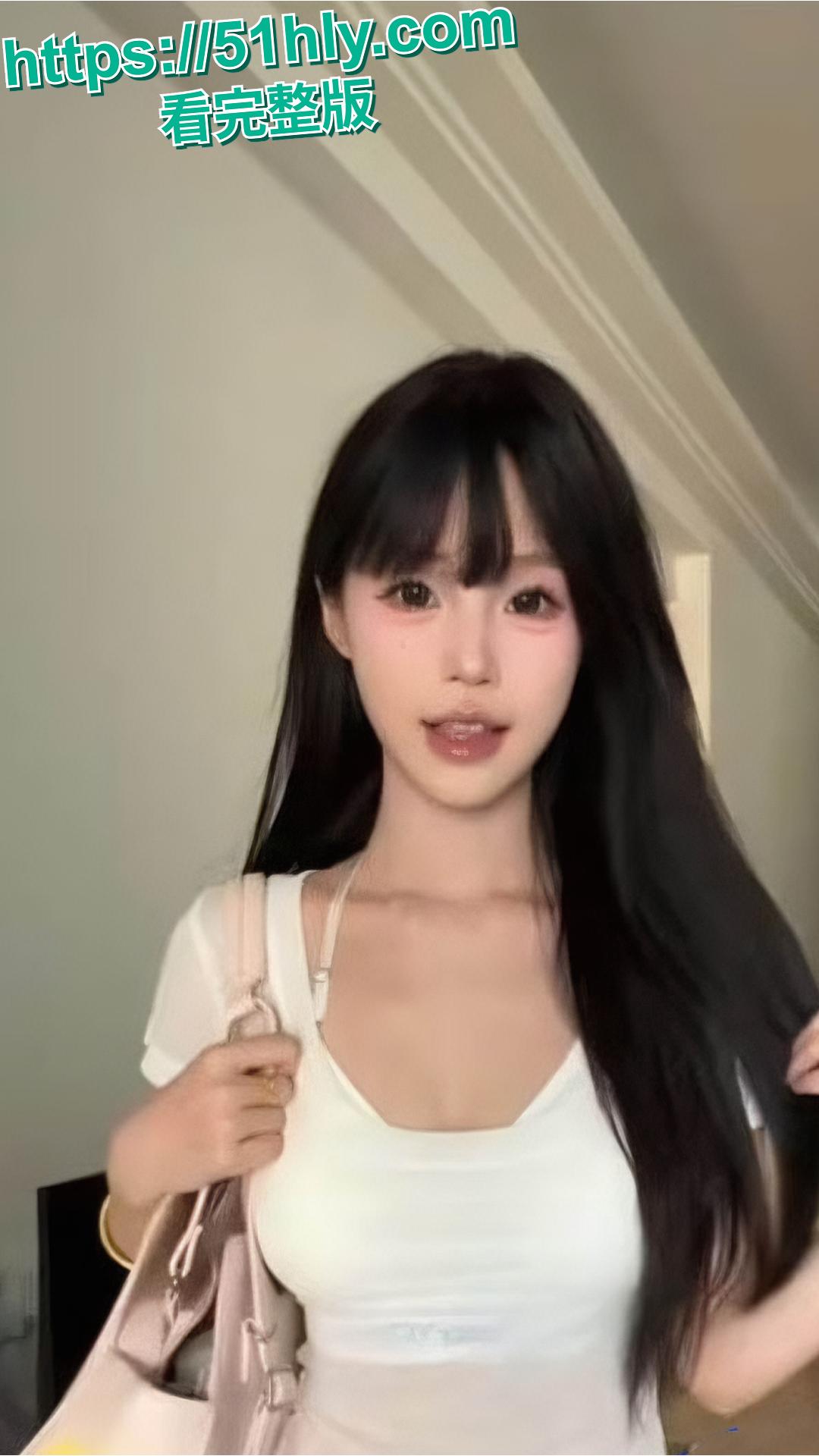 广东抖音60万网红 妹妹早上好 酒店约炮榜一大哥视频流出 清纯女神人设塌房 黑丝情趣 抬腿猛操 淫水打湿一床-3