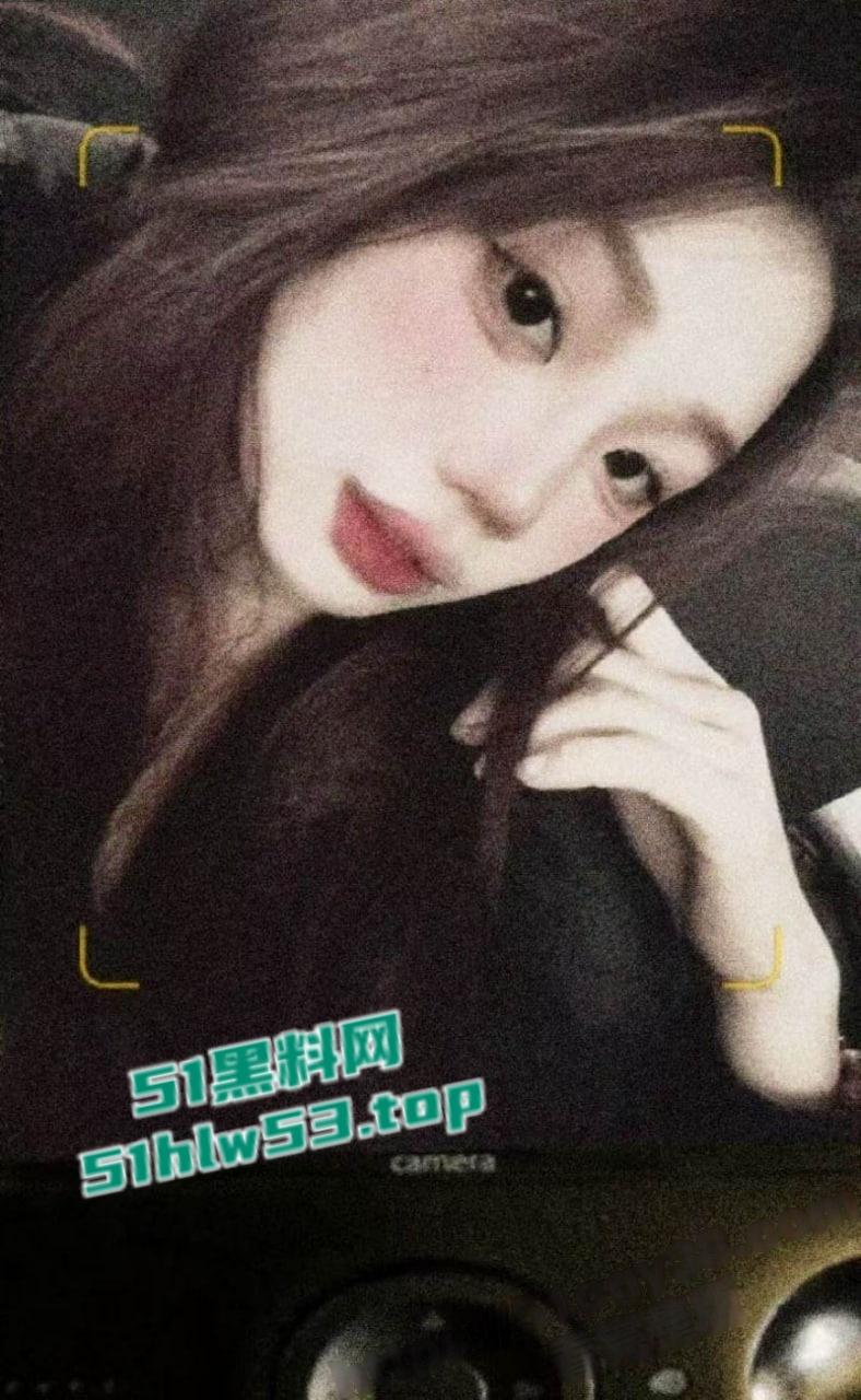 贵阳开阳抛夫弃子【颜珍艳】婚内出轨，离家数月多次感染淋病，深喉吞吐肉棒口技极其娴熟！-1