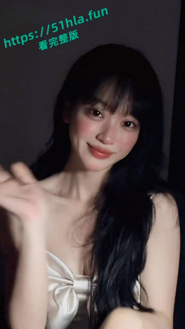 于正旗下艺人再次塌房，短剧哑妻爆火女主【滕泽文 】小红书误发出轨聊天记录，早期被潜规则性爱视频曝光！-4