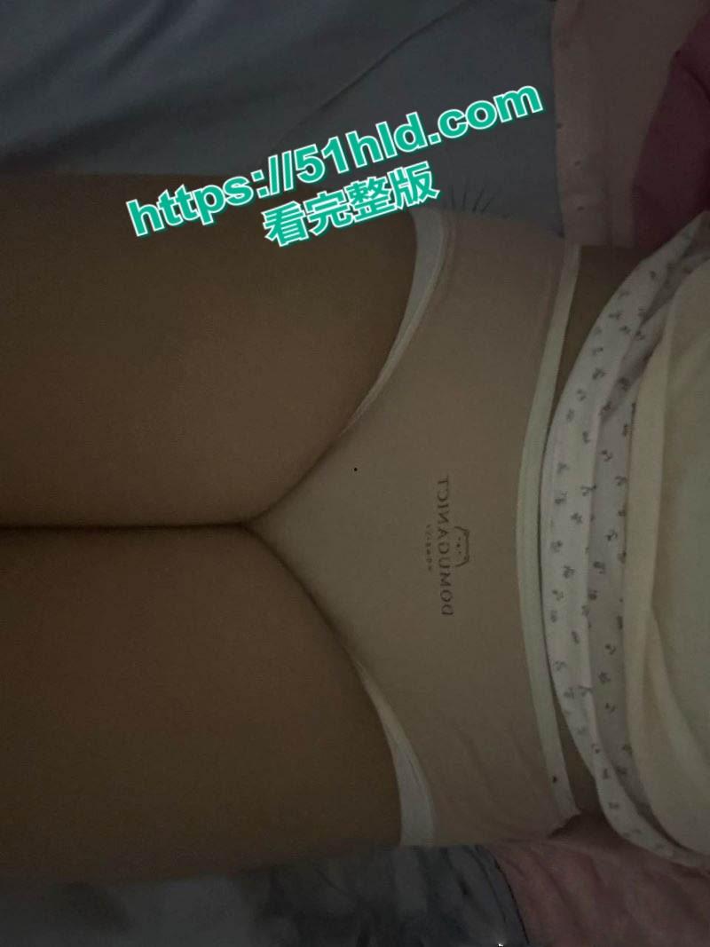 河南周口【胡邱瑜】网调视频曝光,乖乖女秒变骚母狗露脸摸奶,叫爸爸反差到极致!-7