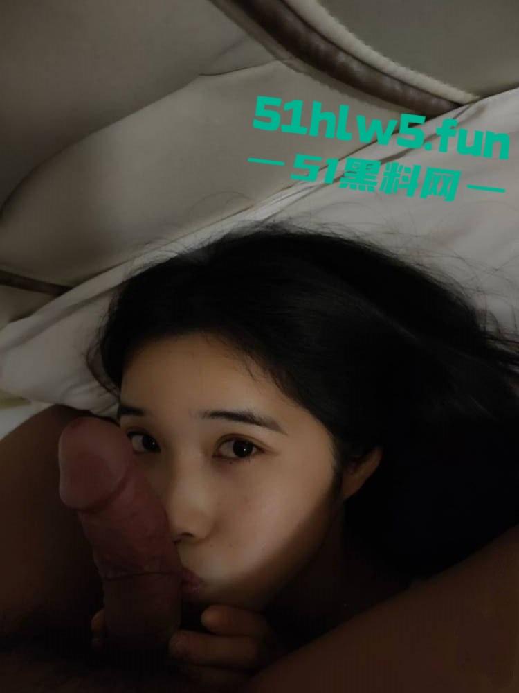 温州万达商城服装店导购【杨珍玥】背着男友约炮客人,竟然被渣男曝光这身材还真是诱人啊。-5