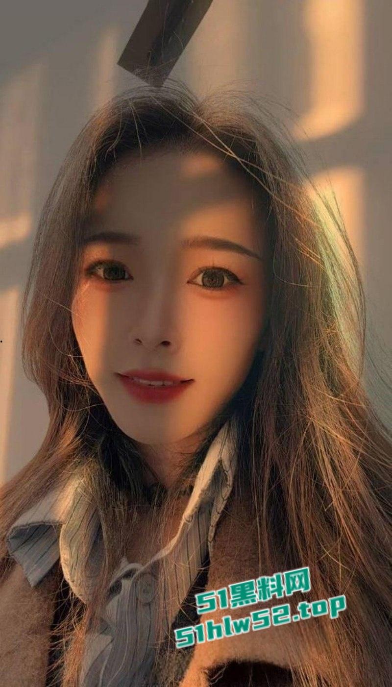 福建泉州32岁已婚少妇【张春艳】婚内出轨,炮友狂插菊花特写清晰可见,偷情性爱视频流出!-1