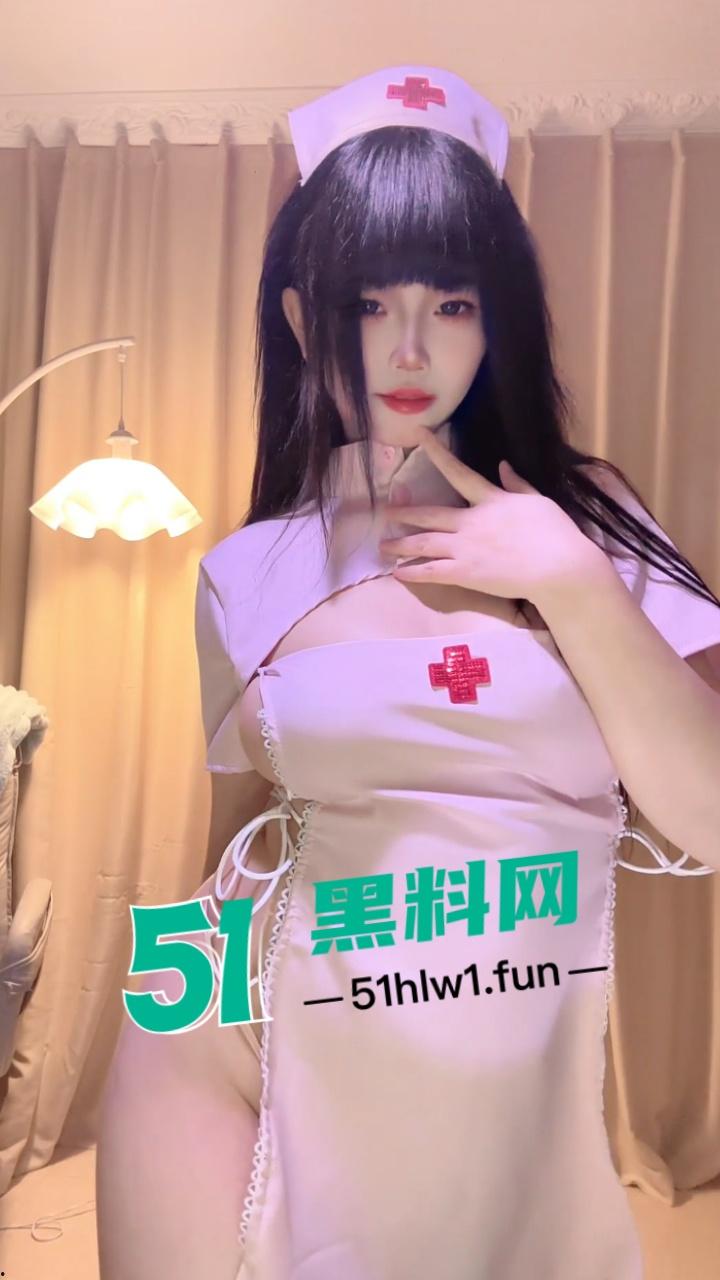 花椒极品福利姬【Y态Baby】颜值甜美可爱,却拥有魔鬼般的身材穿各式情趣火辣骚舞,定制裸舞自慰福利流出。-11