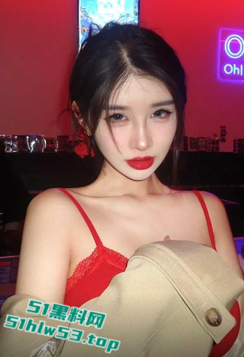 斗鱼巨乳女主播【小恩雅】私拍福利流出,双视角抖奶淫舞,骚话挑逗堪称绝美艺妓!-1