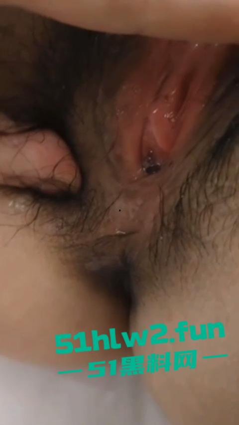 河北商丘宁陵县高级中学反差学妹【孙宁宁】超黑肥大鲍鱼,阴毛旺盛性欲极强遭到曝光。-7