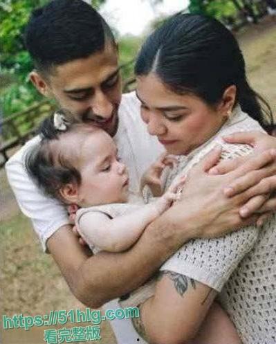 国外大瓜警察也疯狂! 【墨西哥】女警【劳拉·塞贡】多与同事偷情视频全网疯传 厕所巡逻车到处留情 刺激不已-6