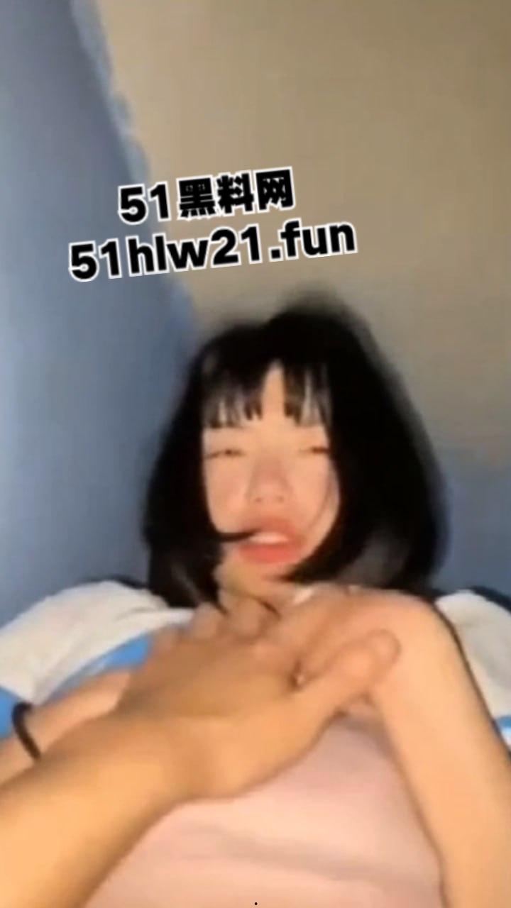 南京艺术学院,女大学生【胡雅婷】外表清纯可爱,白嫩的蜜桃臀被疯狂后入淫叫声不断。-7