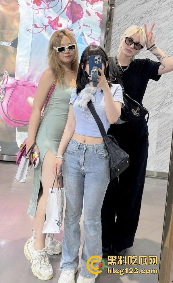 B站百万粉丝UP主『六二二同学』露脸自慰视频曝光!国内是cos国外福利姬,高潮喷白浆!-17