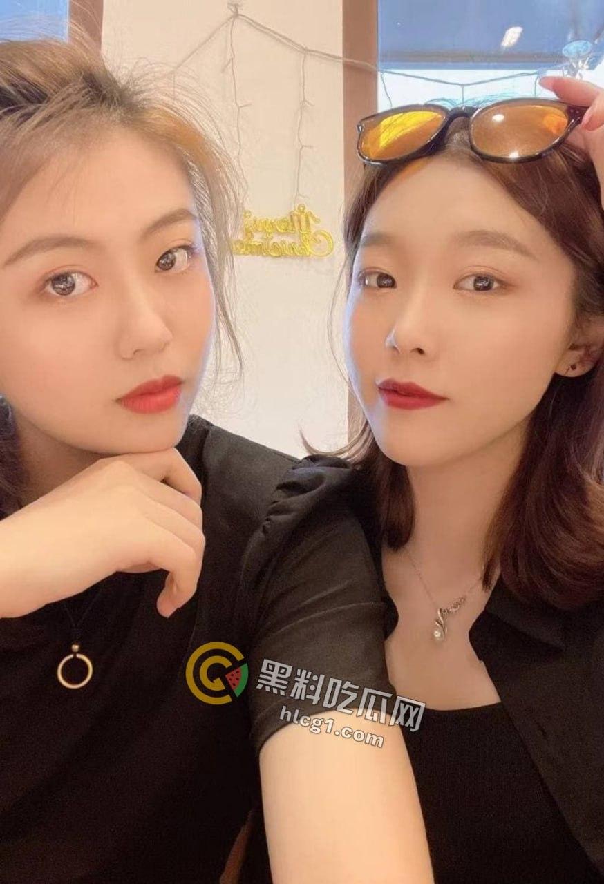 山航机长「何娜娜」原地干拔起飞,只为赶回去吃男友鸡巴,躺卧口爆视频被曝出!-3