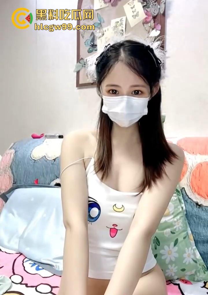 超人气网红女神【芝士莓莓酸奶】身材纤细颜值甜美,直播大战头套男 实在太撩人了!-1