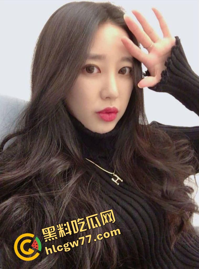 韩国【HHsize】婚后淫堕金主胯下!黑丝骚鸡嫩逼喷银河,棒子国尤物吞毒龙!-1